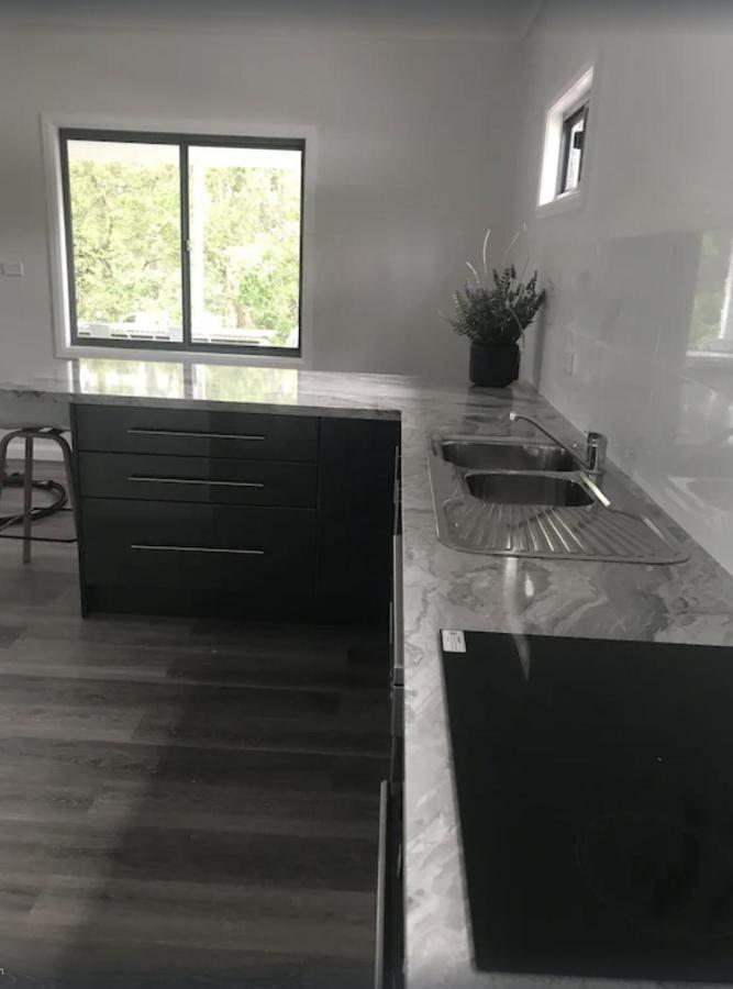 Apartment Walk To Beaches- Tranquility Amongst The Rainforest *